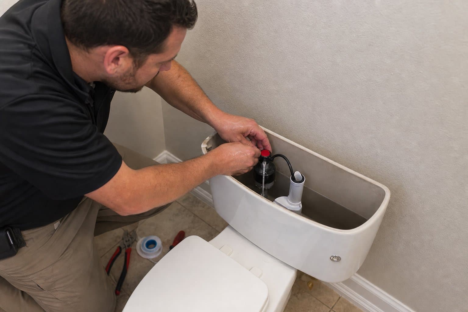 Ankara Hira Su Tesisat - Lavabo Altından Su Geliyorsa Ne Yapılır?